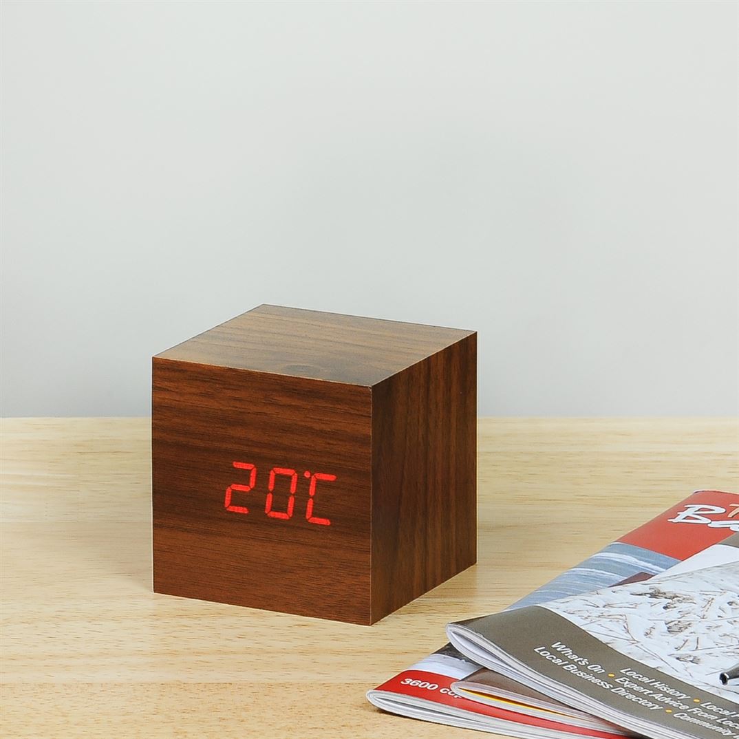 Gingko-Cube-Click-Clock-Walnut-with-Red-LED